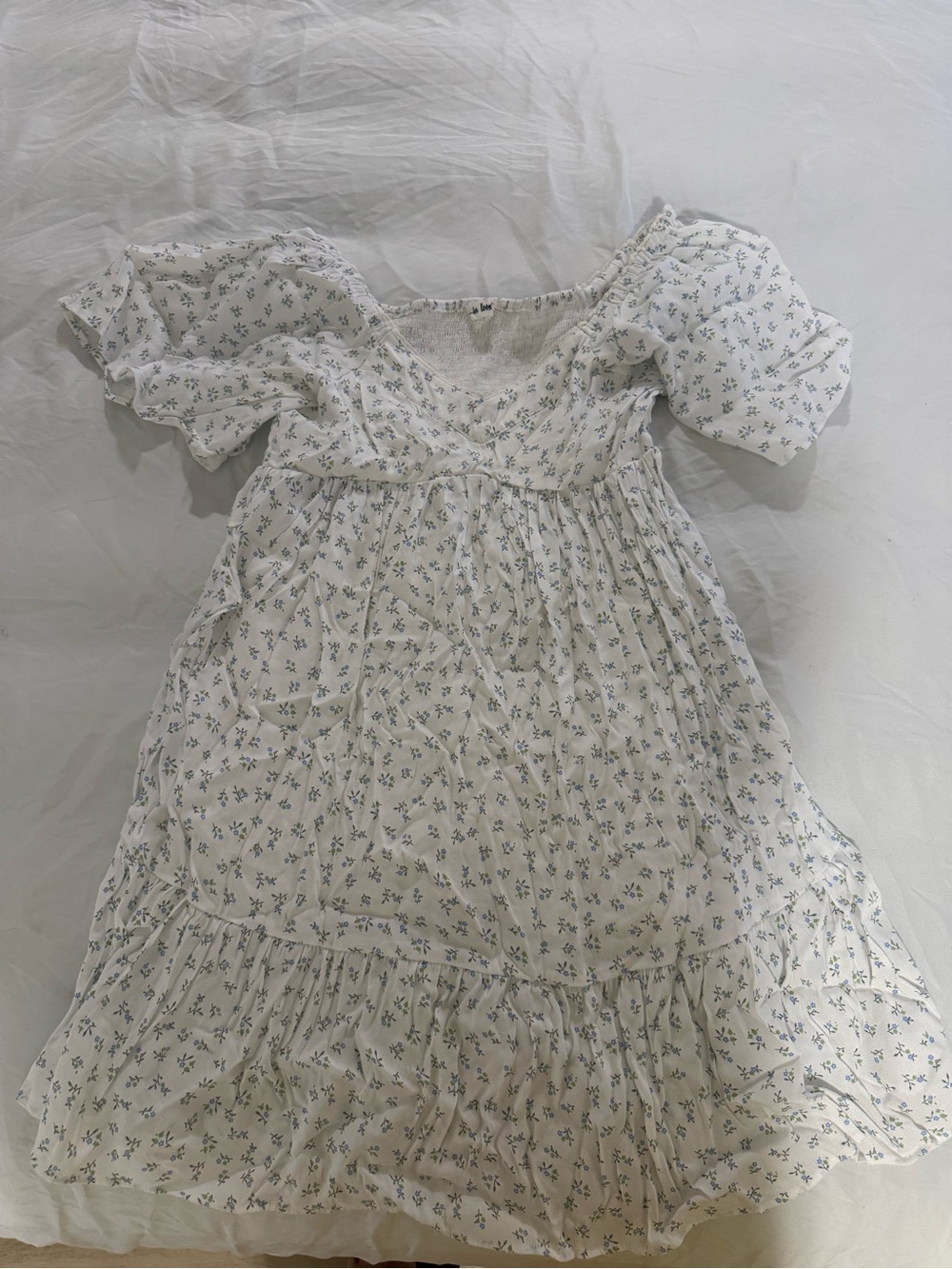 Women’s' White Floral Puff Sleeve Dress